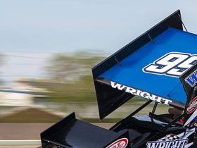 Shawn qualifying in Stockton with the World of Outlaws